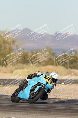 media/Nov-02-2025-CVMA (Sun) [[337aff29ab]]/Race 17-Amateur Supersport Middleweight/